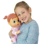 Baby Wow – Emma – Mówiąca lalka, 38 cm - baby-wow-emma-zabawa4-ep03198 - miniaturka
