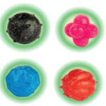 Ultraelastyna – Gwiezdne Kauczuki - child-hand-holding-pink-color-slime - miniaturka