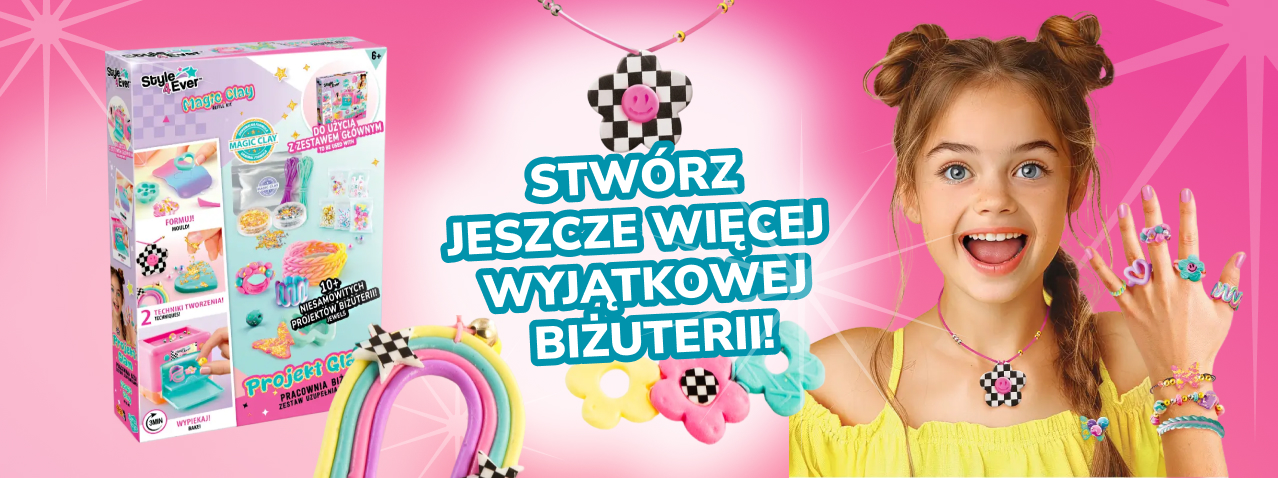 Zestaw kreatywny Style 4 Ever Projekt Glam – Pracownia Biżu Zestaw Uzupełniający do tworzenia biżuterii z modeliny. Dziewczynka prezentuje kolorowe pierścionki, bransoletki i naszyjnik wykonane z zestawu.